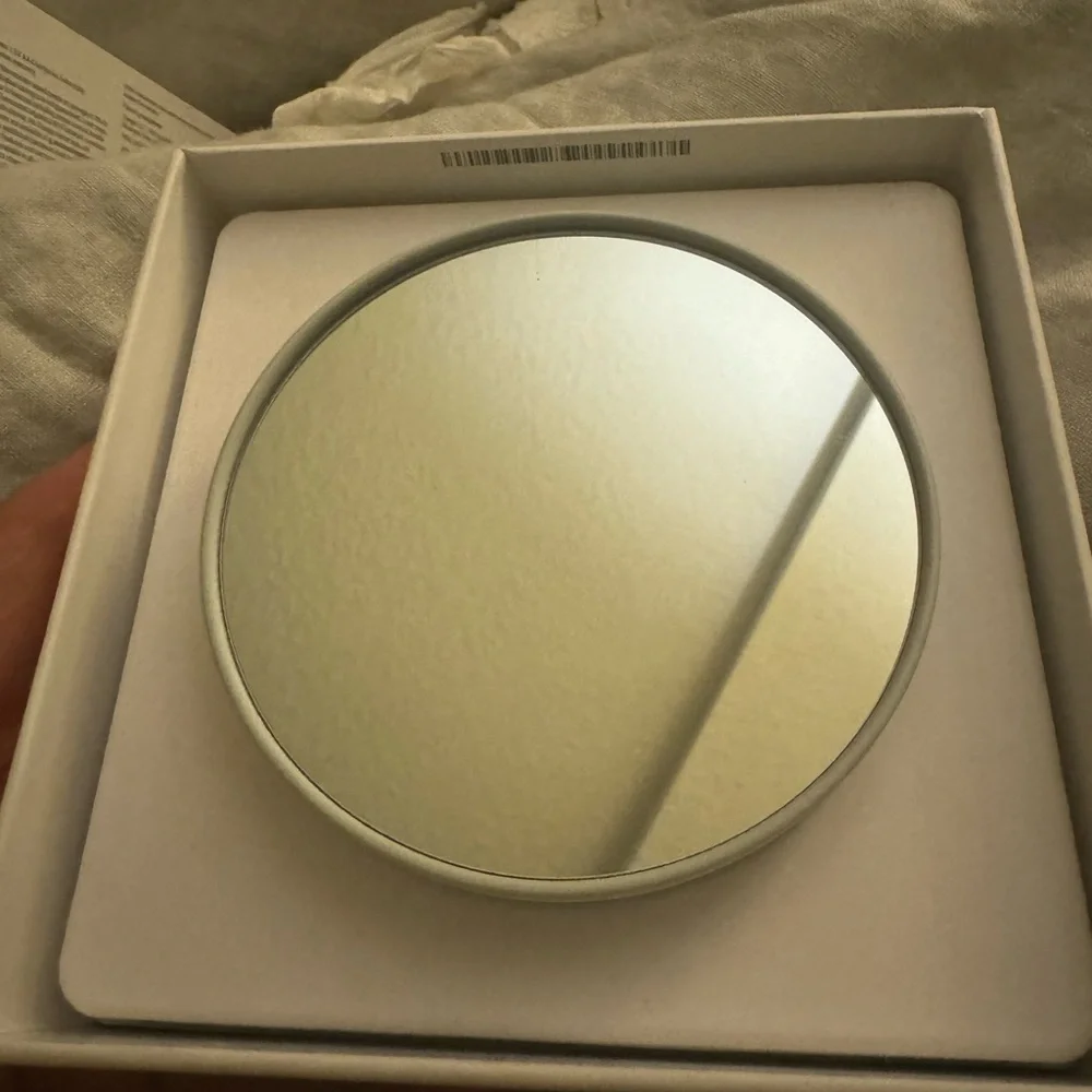 Google Nest Thermostat in Gray